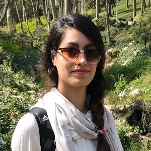 Meet your Posher, Golnaz